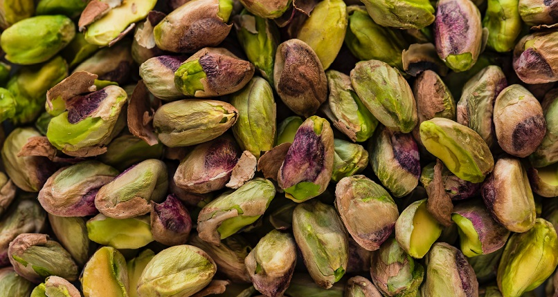 Pistachio nuts for cardamom kheer recipe